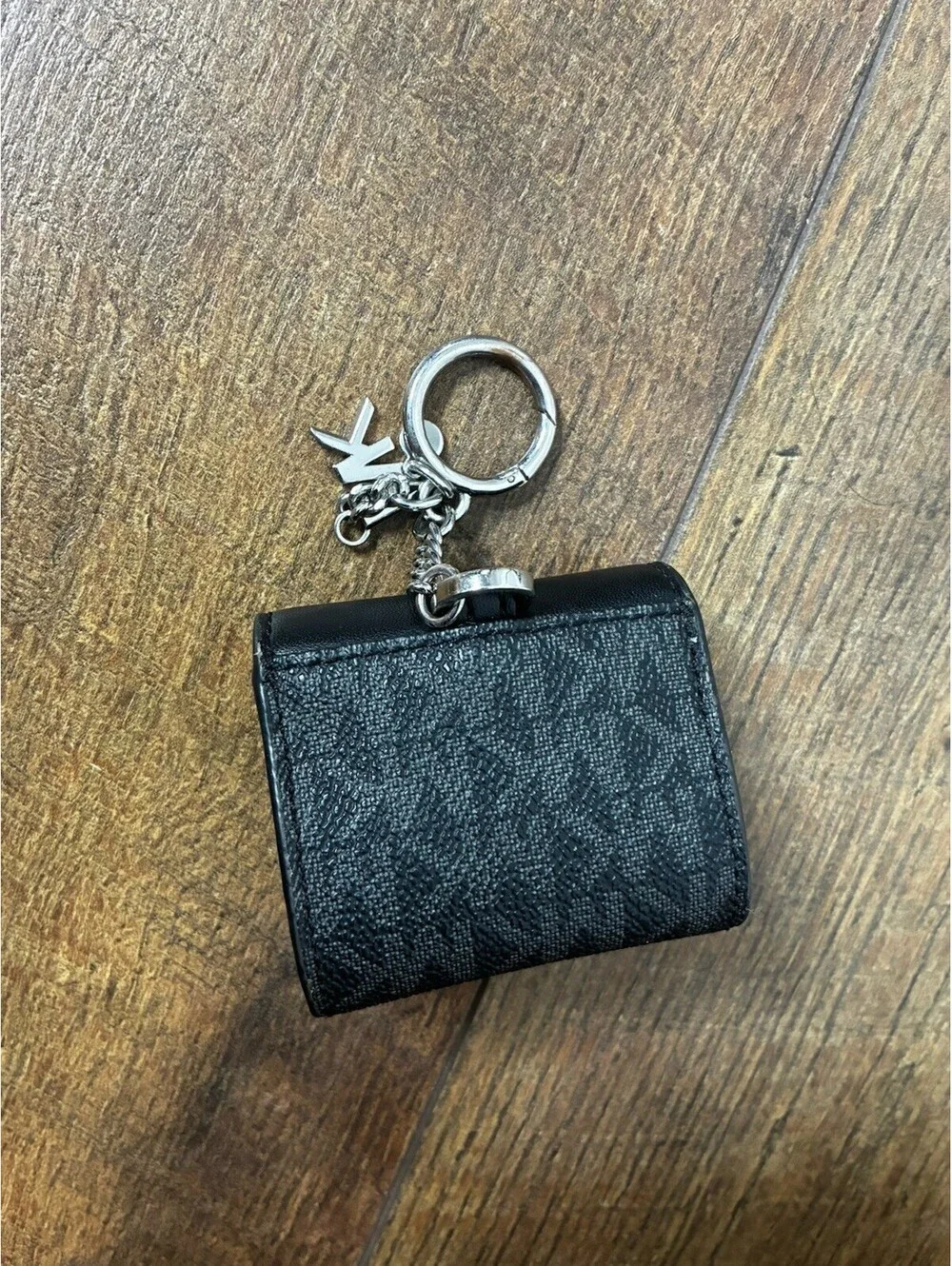 Michael Kors Black Signature AirPods Case Charm Keychain Leather Pouch Silver MK